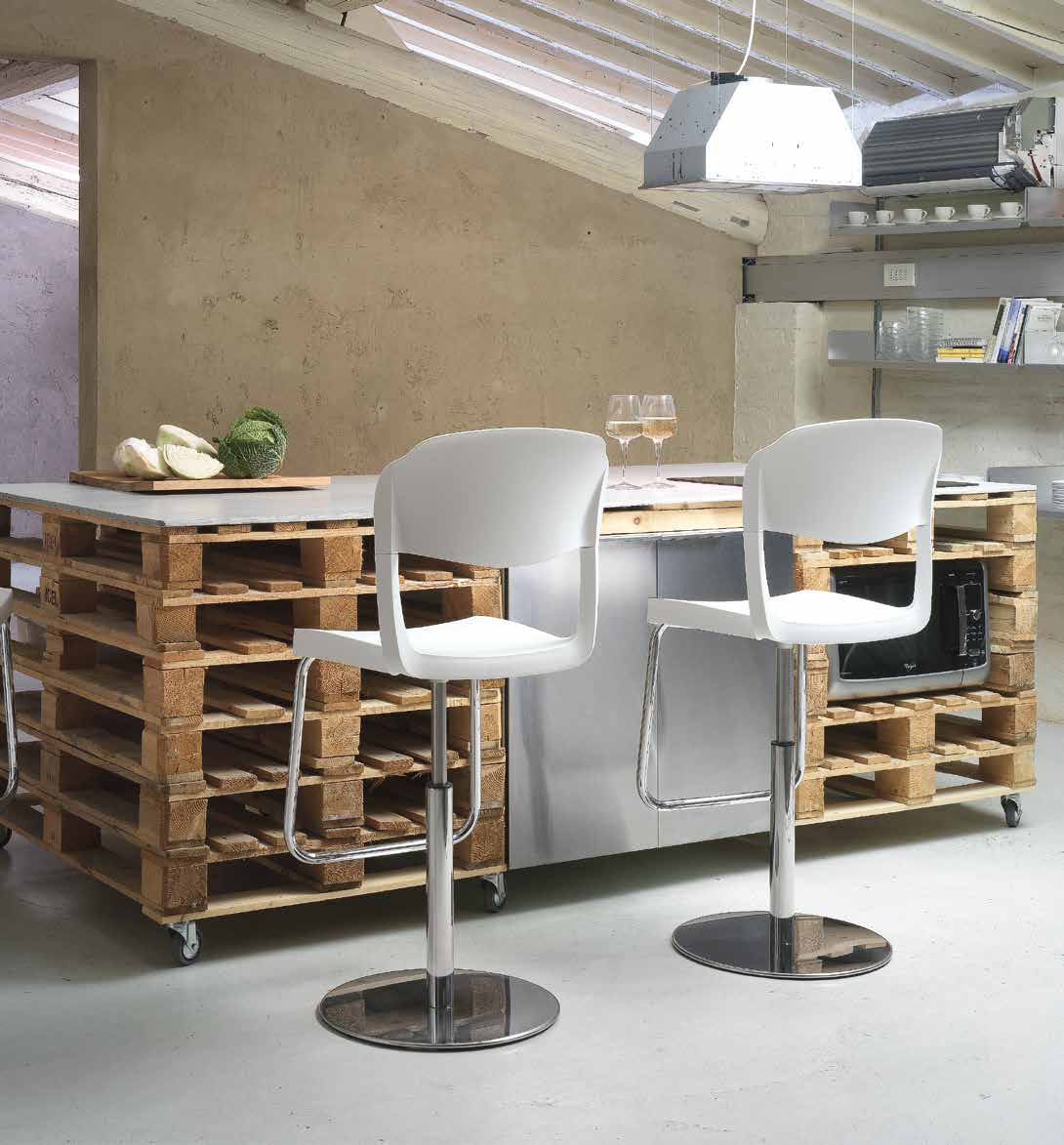 Evo Gas Stool by Green - Image 2