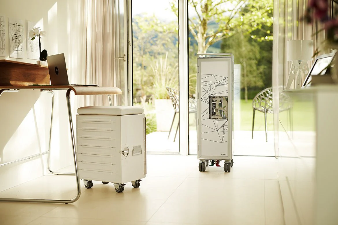 Network Airplane Trolley by Bordbar - Image 5